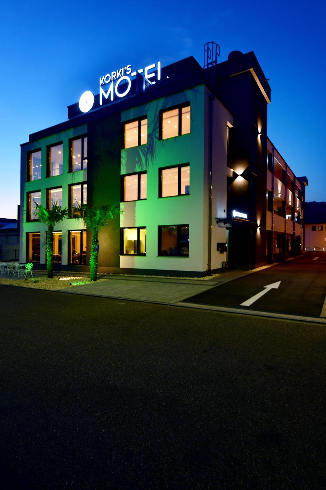 Korki'S Motel 肖普海姆 外观 照片