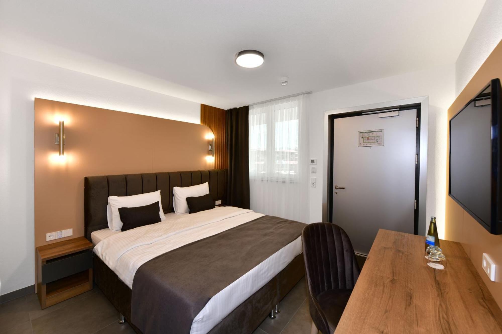 Korki'S Motel 肖普海姆 外观 照片